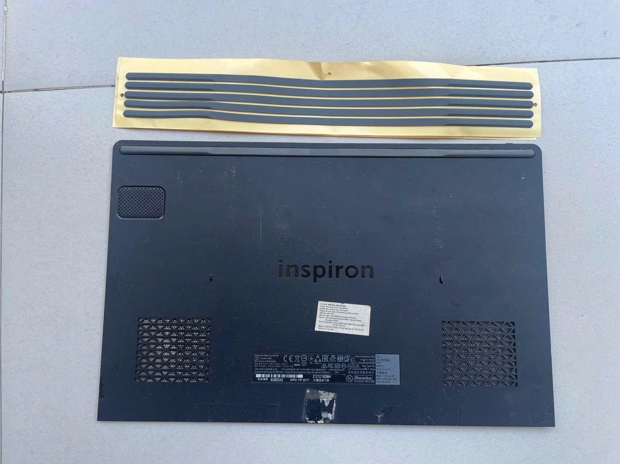 Chân đệm cao su laptop Dell Inspiron 7566 7567