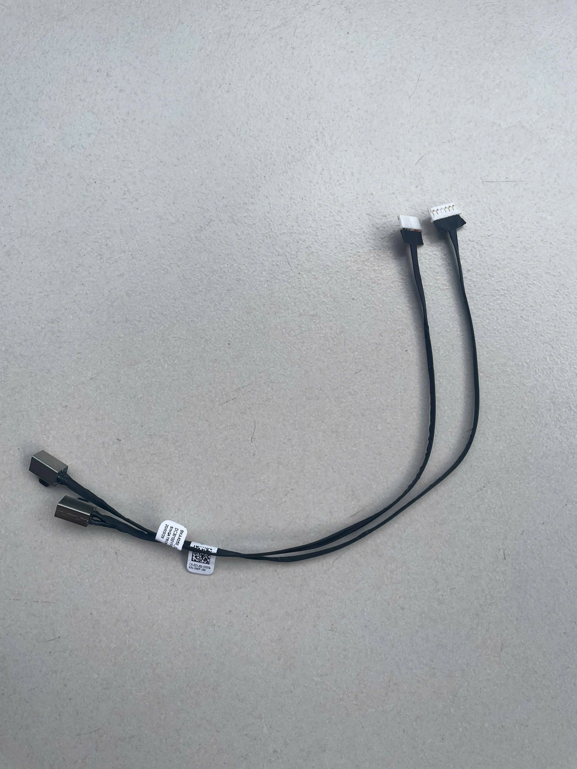 Cáp nguồn Dell Inspiron 7560 7460 7472 2XJ83