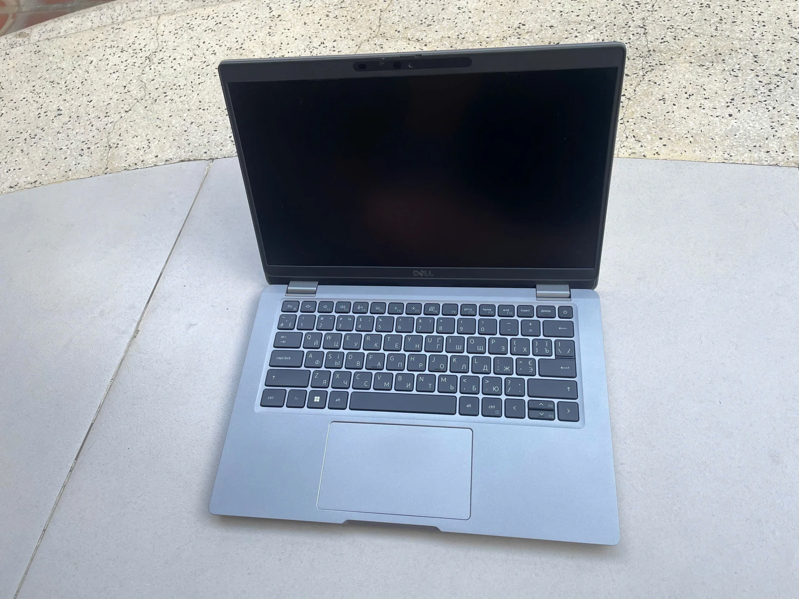 Dell Latitude 5320 (sx 2021 i5/16/256 33LYR93)